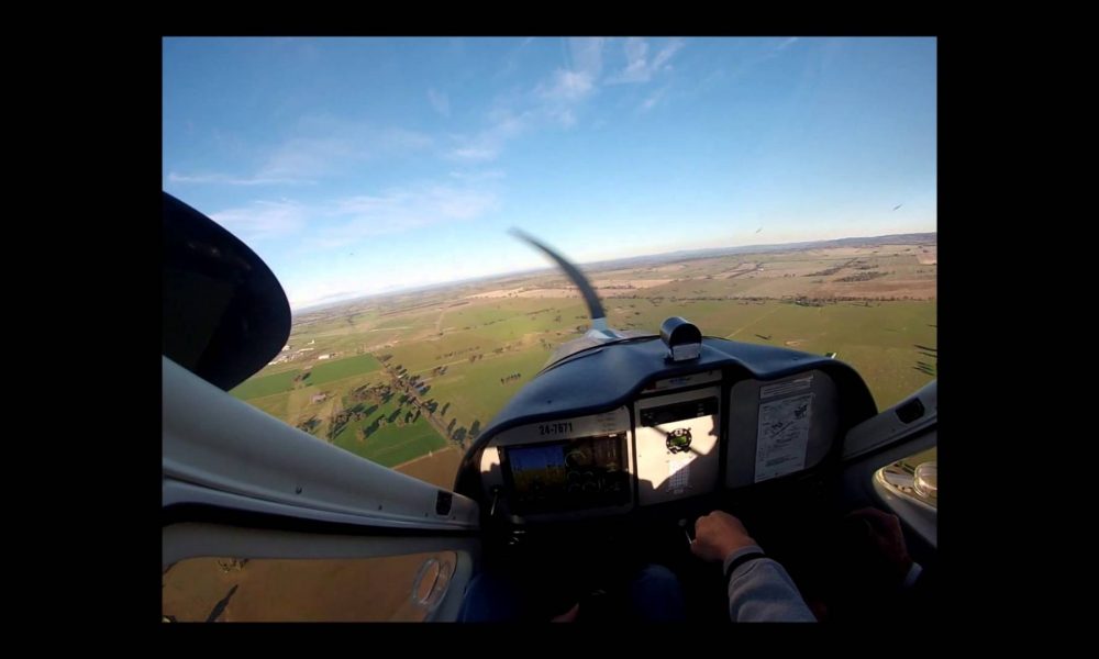 A full circuit of Wagga airport by Craig