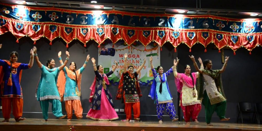 Wagga Indian girls performing on diwali 2016 function