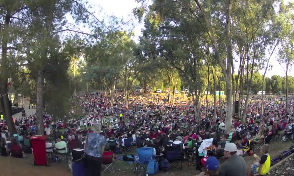 Wagga Wagga christmas spectacular time-lapse 2013