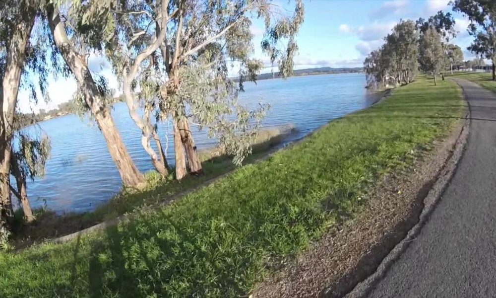 Wagga Wagga – Going to Lake Albert Trail