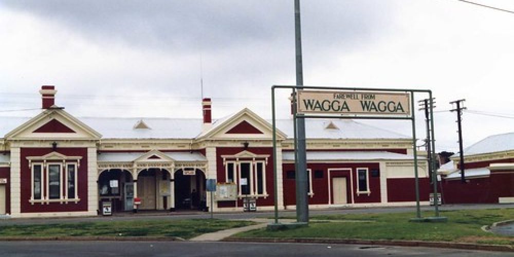 Wagga Wagga NSW railway station 1990